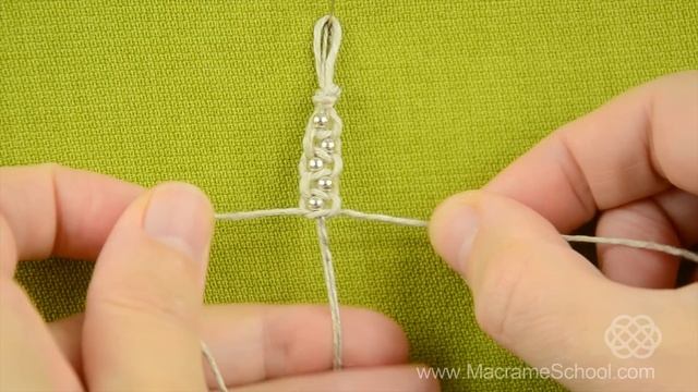 Easy Macrame Bracelet with Beads and Button Clasp - Tutorial смотреть онлайн