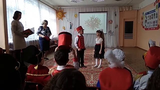 Сценка "Вот какой помощник" 8 марта 2018 смотреть онлайн