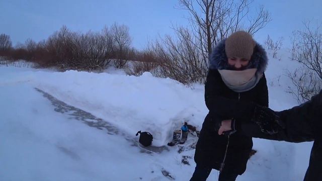 ЭКСТРЕМАЛЬНЫЕ БУДНИ | КУПАЕМСЯ ЗИМОЙ | ЖЕСТИМ на ГОРКЕ | ВСТАЛ ПЕРВЫЙ РАЗ НА КОНЬКИ ! смотреть онлайн