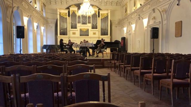 Донани Квинтет №1 , 1 часть смотреть онлайн