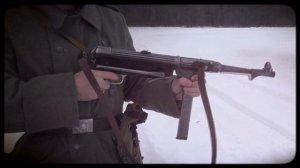 Почему у немецкого автомата MP-40 «затвор» находится слева. История Оружие Факты