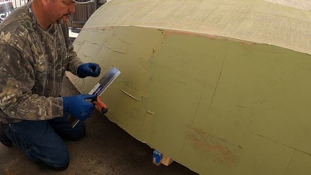 31 .DIY Flats Boat Build- Applying More Fairing Compound To Hull, Skim Coating, Long Board Sanding