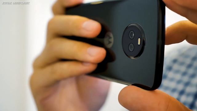 Новости IFA: cамый тонкий моноблок, крутой игровой монитор, Moto X4 и Olympus E-M10 Mark III смотреть онлайн