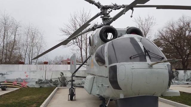 #АНАПА С ДНЁМ ЗАЩИТНИКА ОТЕЧЕСТВА! ОБЗОР ПАРКА ВОЕННОЙ ТЕХНИКИ смотреть онлайн