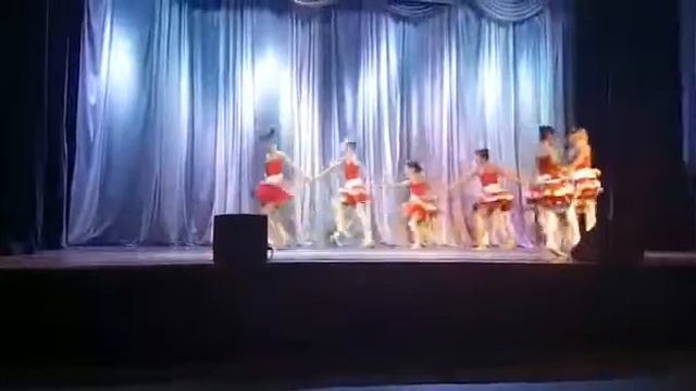 Выступаю на танцах. ТАНЦЫ смотреть онлайн