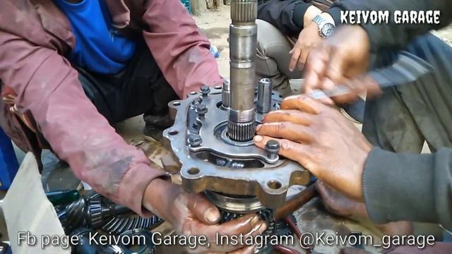 Mahindra Bolero pick-up Gear box overhaul / Assembling 2022 смотреть онлайн