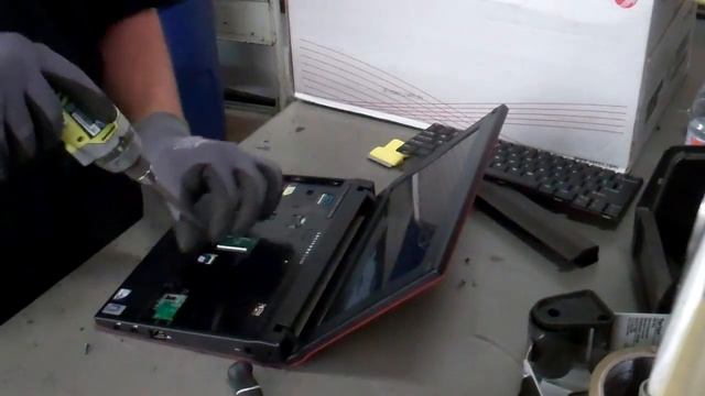 Dell Latitude 2100, 2110, 2120 Hard Drive Removal