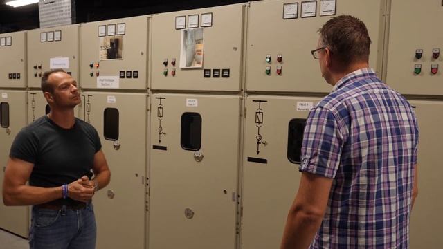 Quercus in SBS6 Holland van Boven смотреть онлайн