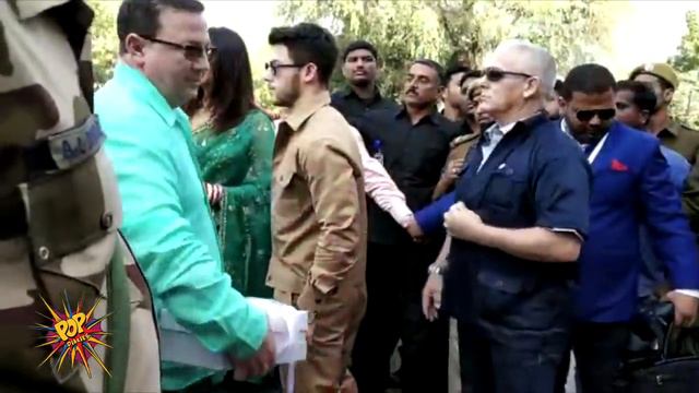 Priyanka Chopra Looks Royal In Mangalsutra And Sindhoor Avatar With Nick Jonas At Jodhpur Airport смотреть онлайн