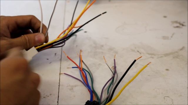 Wiring harness colours explained for a stereo (The 12Volters) смотреть онлайн