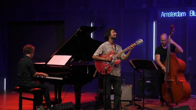 Yiannis Mitsios Final Recital (Amsterdam Blue Note) смотреть онлайн
