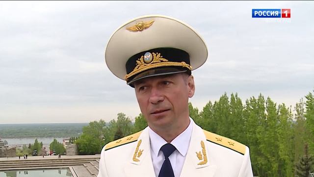 Сотрудники прокуратуры приняли присягу на Мамаевом кургане смотреть онлайн