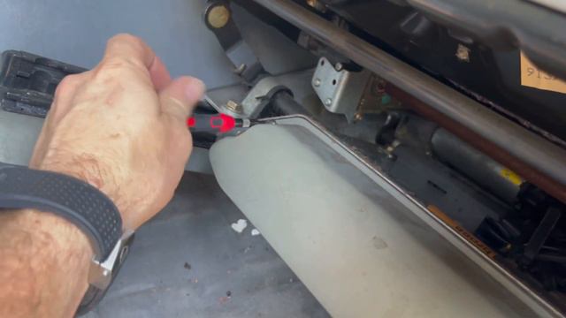 How To Remove Front Seats On W140 Mercedes S500 S420 S320 S600 Even Seat With No Power