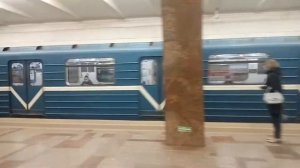 Станция метро Ленинский Проспект