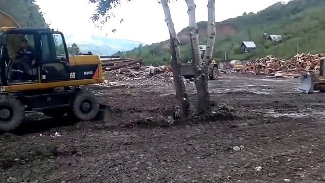 Аренда колесного экскаватора, CAT 315D смотреть онлайн
