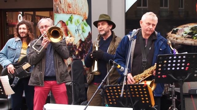 Look Local - Soznak at Grey's Monument смотреть онлайн