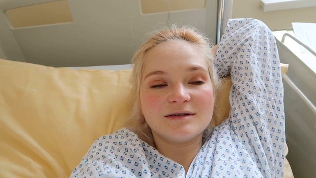 Первые 24 часа после родов с новорожденным. Роддом в Чехии смотреть онлайн