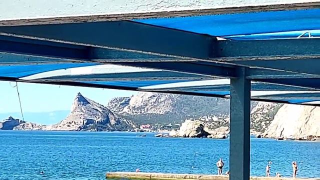 Объездила 1000 пляжей, а сейчас в Крыму. ?️Дачное,Судак, Меганом и пустынный пляж смотреть онлайн