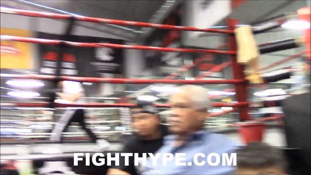 ROBERT GARCIA AGREES WITH FLOYD MAYWEATHER; THINKS FIGHT WITH GARCIA IS BIGGER THAN CANELO VS. KHAN смотреть онлайн
