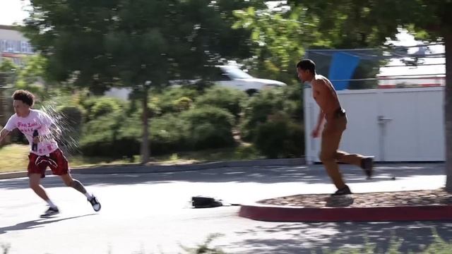 Reaching In My Back Prank Infront Of Gangsters GONE WRONG! смотреть онлайн