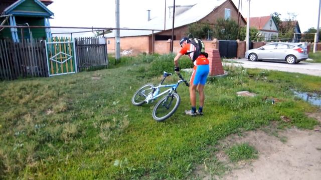 мини танец радости Трека смотреть онлайн