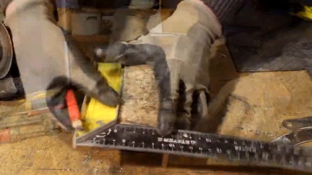 Ухват для переноса металла смотреть онлайн