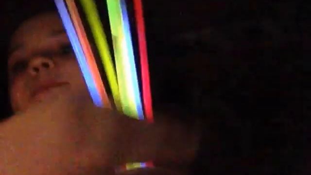 неоновые палочки смотреть онлайн