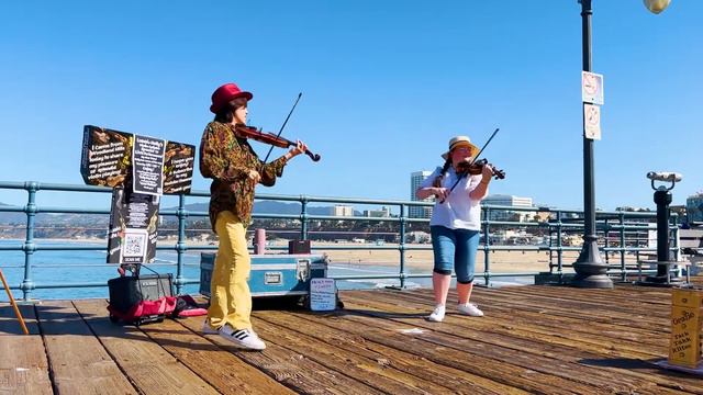 Two Violinists Sound Amazing!! - Shivers - Ed Sheeran - Lunoi & Holly!! смотреть онлайн