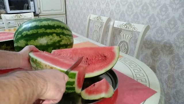 СОЧНЫЙ АРБУЗ.АСТРАХАНСКИЙ смотреть онлайн