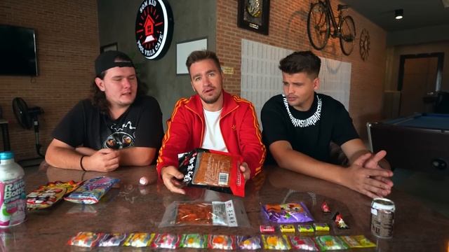 ПРОБУЕМ НЕОБЫЧНЫЕ ЯПОНСКИЕ СЛАДОСТИ! смотреть онлайн