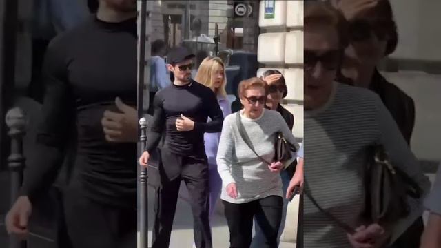 ⚡️Дурова снова заметили на улицах Парижа. смотреть онлайн