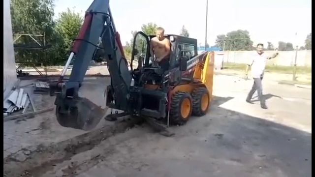Экскаватор на мини-погрузчик Lonking смотреть онлайн