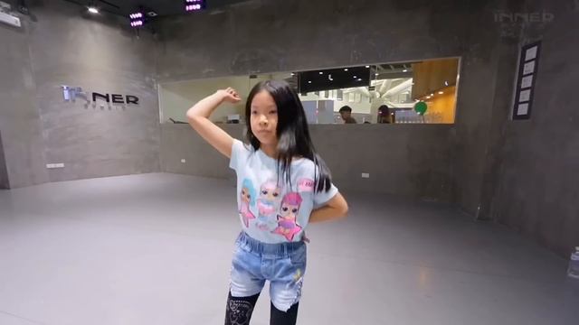 INNER KIDS "PARTY ROCK" смотреть онлайн