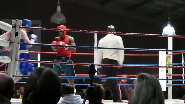 South African boxing championship - Wesley Gibson vs Luvuyo Sizani rd 2 HD смотреть онлайн