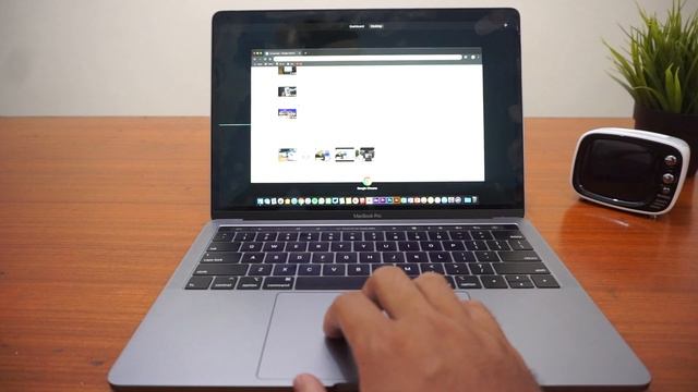 Unboxing Macbook Pro 2018 - Cuman Dipinjamkan смотреть онлайн