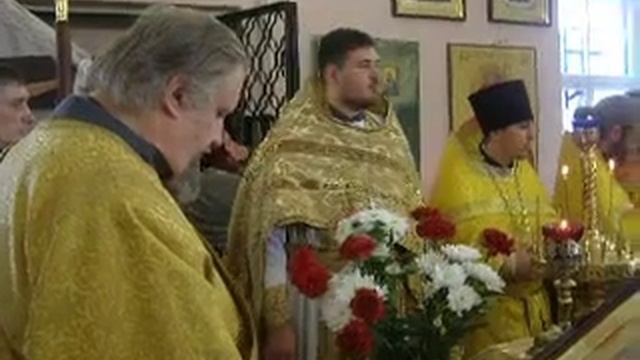 Престольный праздник в храме Всех Крымских святых в поселке Гвардейское 28.12.2015 смотреть онлайн