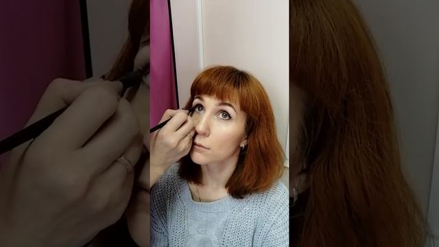 Легкий макияж с двойными стрелками смотреть онлайн