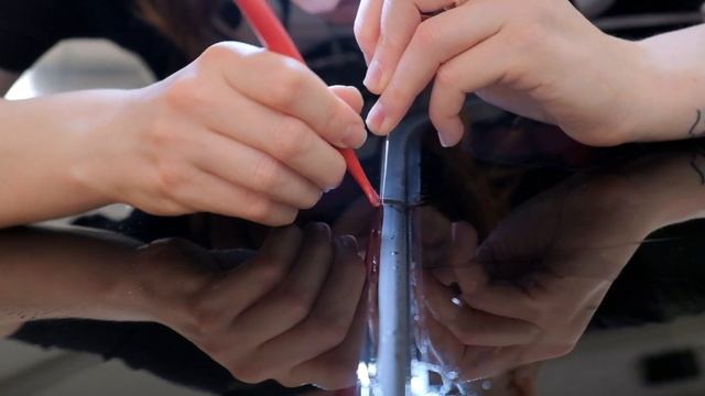 Как клеить цветной полиуретан? Оклейка Geely Coolray I Lady Democars смотреть онлайн