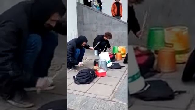 Клевые ребята! На ведрах! смотреть онлайн