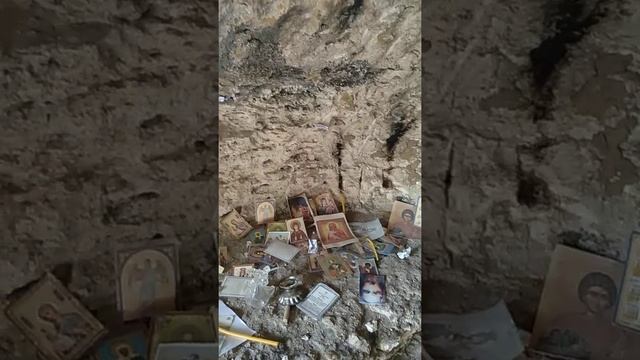 Старинные кельи в монастыре Ципова, Молдова.(2) смотреть онлайн