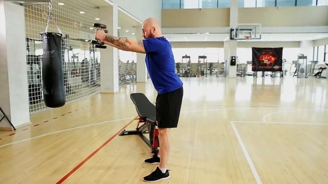 Махи гантелями вперед смотреть онлайн