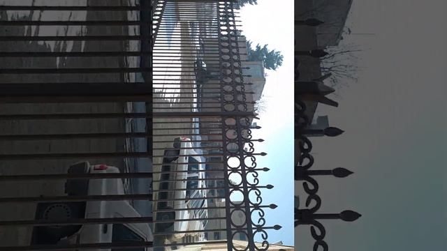 A very beautiful historical building in Qazvin - Iran - tourism - Susa - Isfahan - Takht Jamshed смотреть онлайн