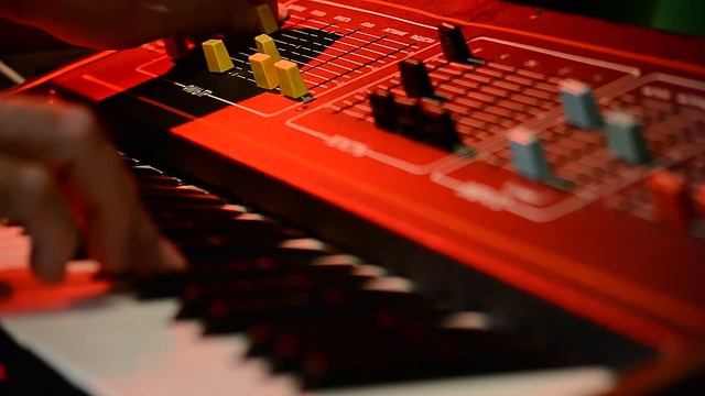 Tragic Planet. Old synthesizer "Solaris" and gusli смотреть онлайн