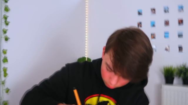 TYPY STUDENTŮ NA ONLINE VÝUCE! | SKETCH | tadeas смотреть онлайн