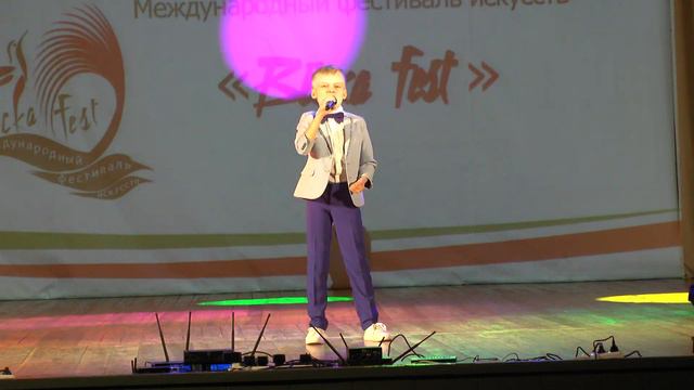 Даниил Котик (9 лет) - "Птица счастья" (образцовый любительский коллектив РБ студия "Браво!") смотреть онлайн
