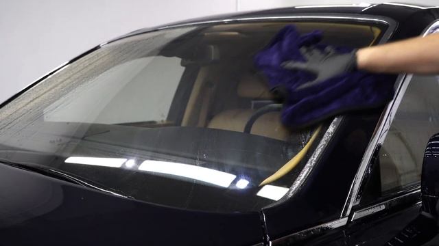 Старый, но РОСКОШНЫЙ. Детейлинг 18-летнего Rolls Royce Phantom. смотреть онлайн
