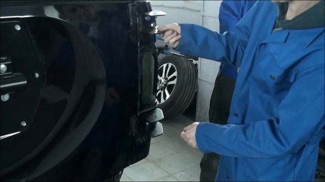 Видеоинструкция по установке калитки запасного колеса от АВС ДИЗАЙН смотреть онлайн