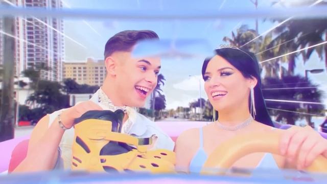 Барби против Вампира в реальной жизни! Как стать популярной в колледже! смотреть онлайн