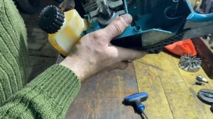 Makita DCS 34. Труднодоступность запчастей.