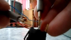 Как подключить 3-х контактную кнопку на потребителя .